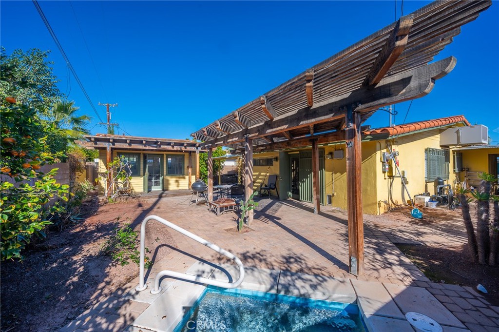 615 N Paseo De Anza