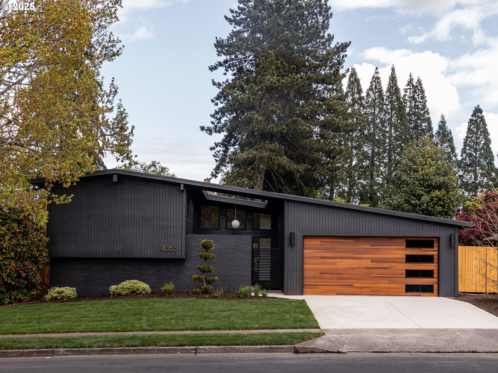 14365 SW STALLION DR