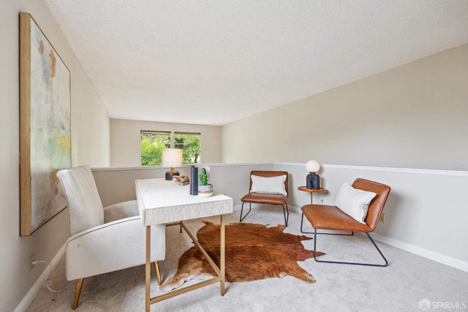 1099 Oddstad Boulevard