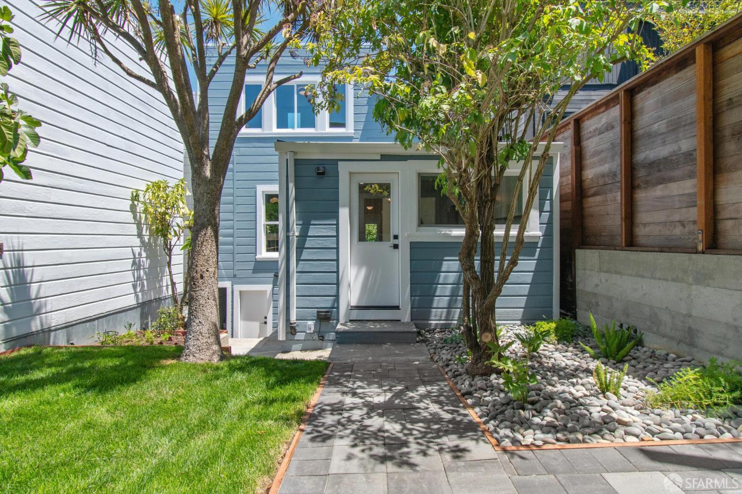 3284 Folsom Street