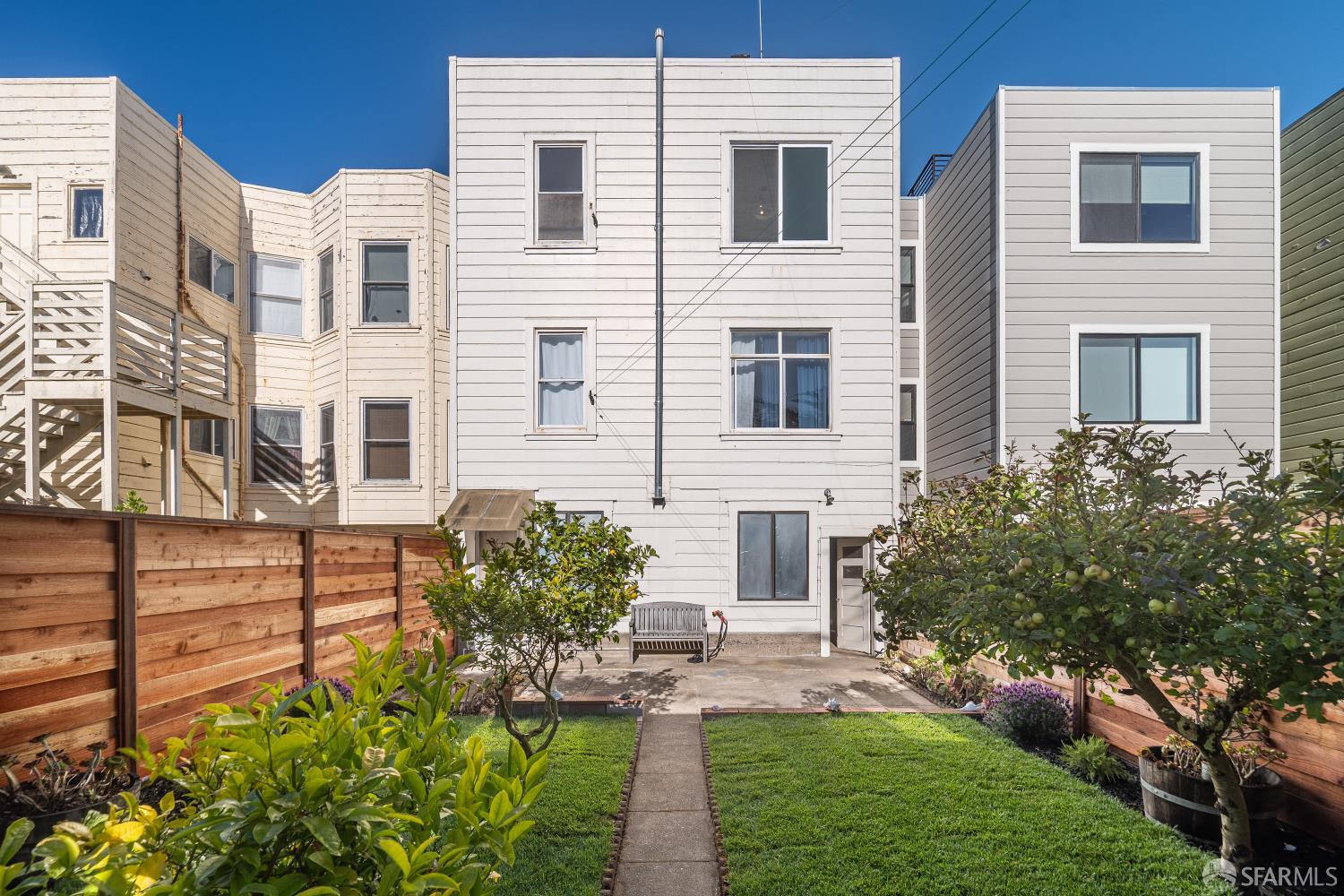 171 9th Avenue