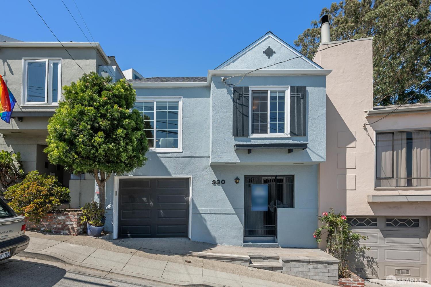 330 Los Palmos Drive