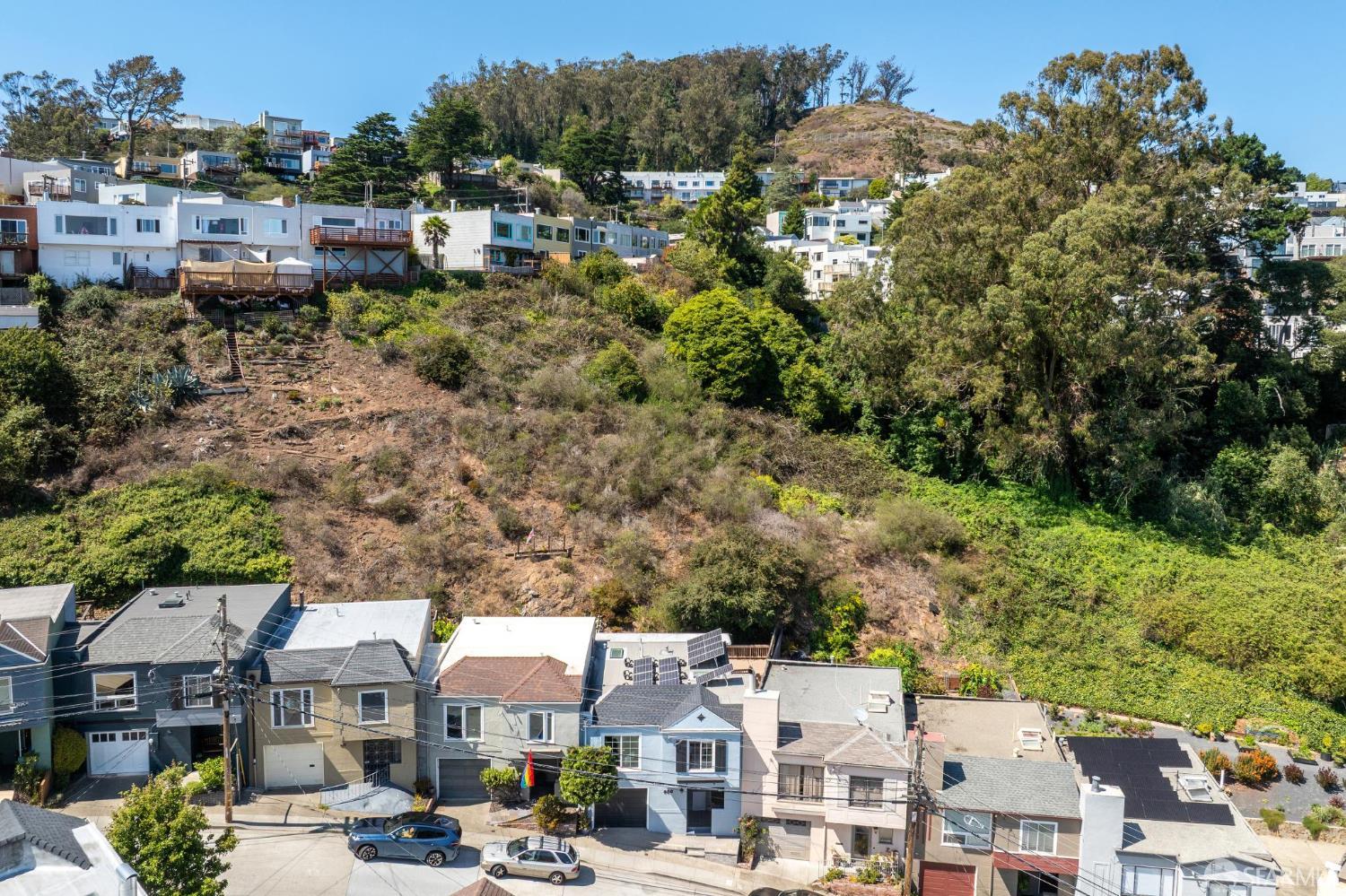 330 Los Palmos Drive