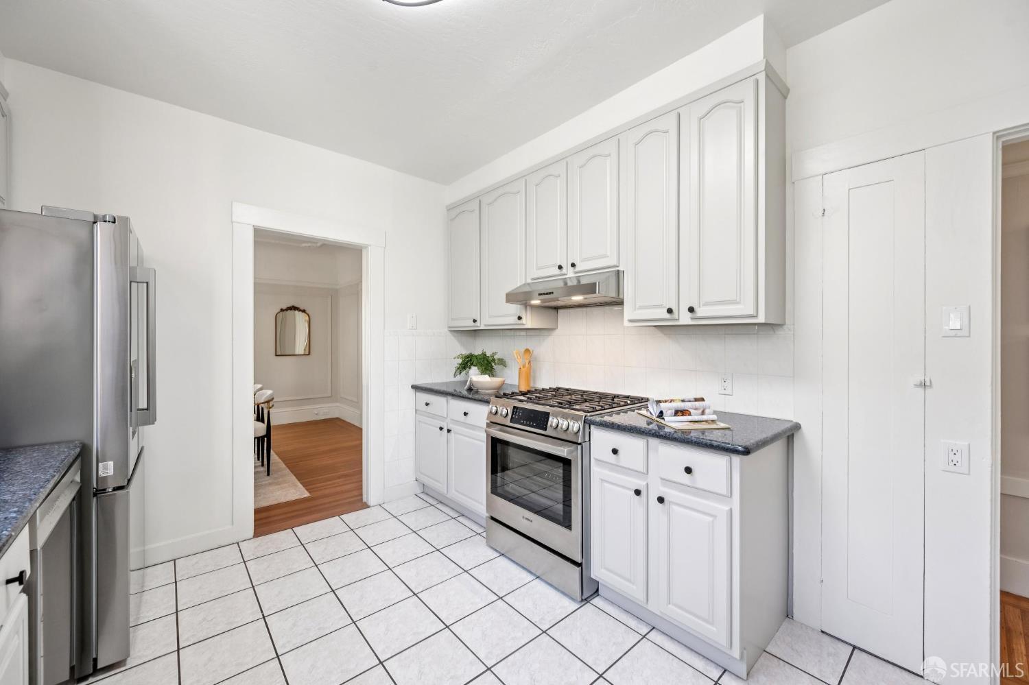 5544-5546 Fulton Street