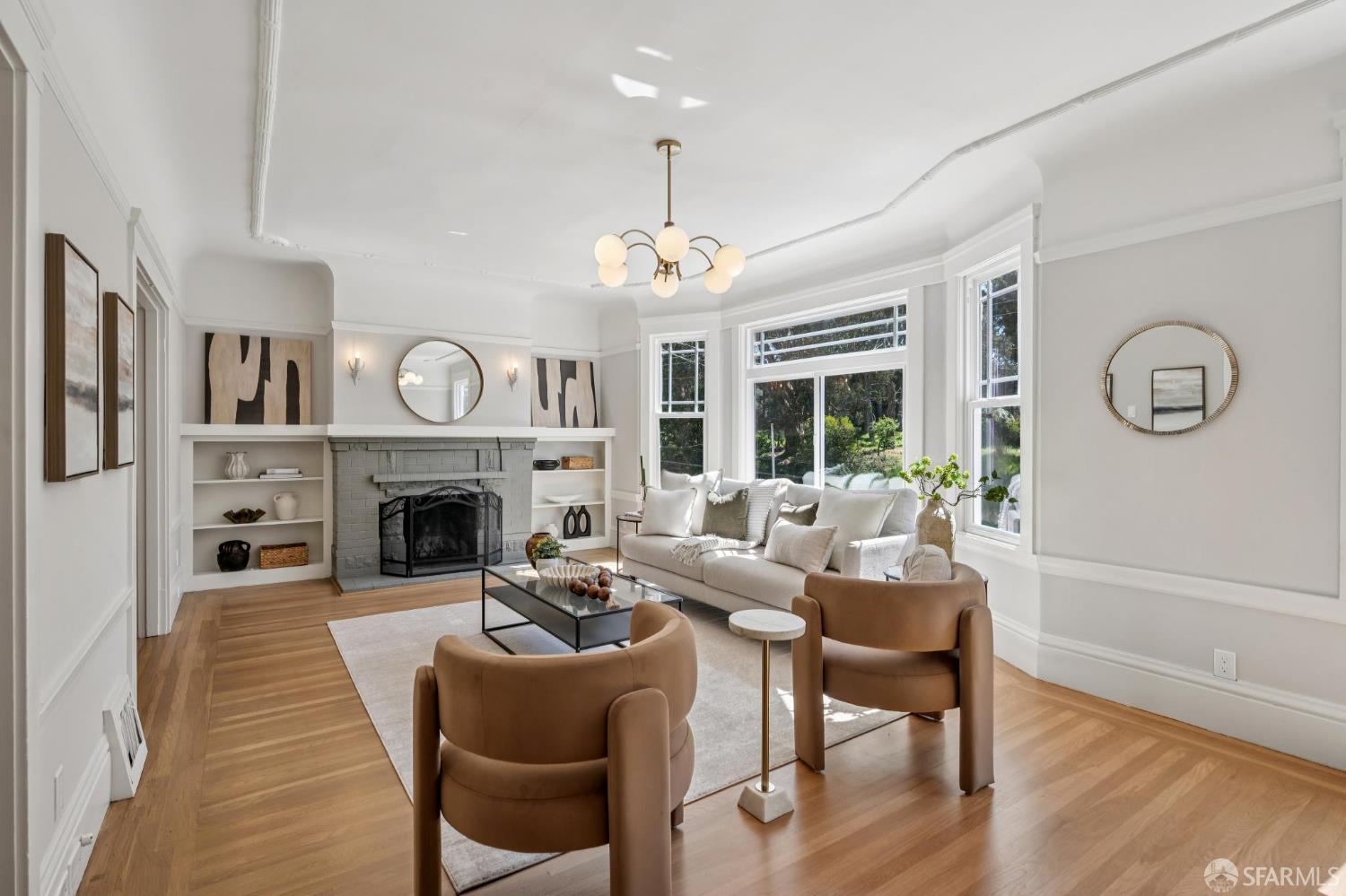 5544-5546 Fulton Street