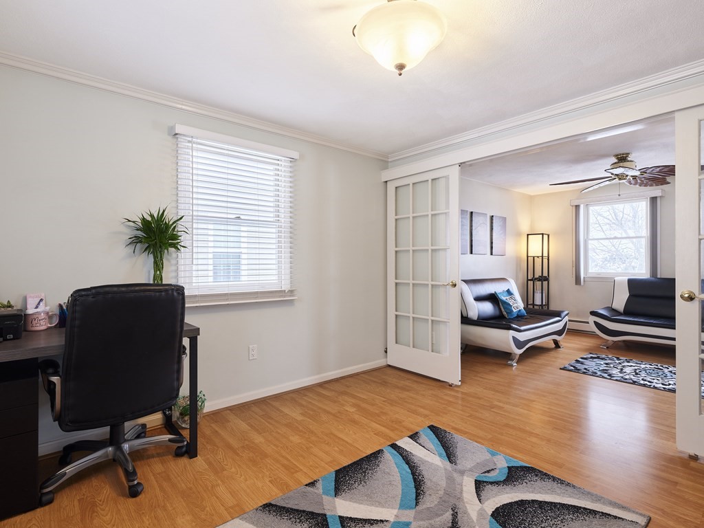 15 Lawrence Rd