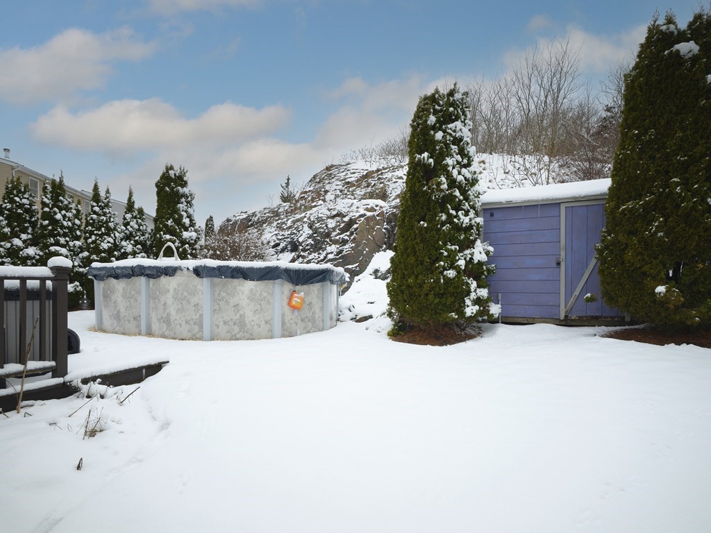 15 Lawrence Rd