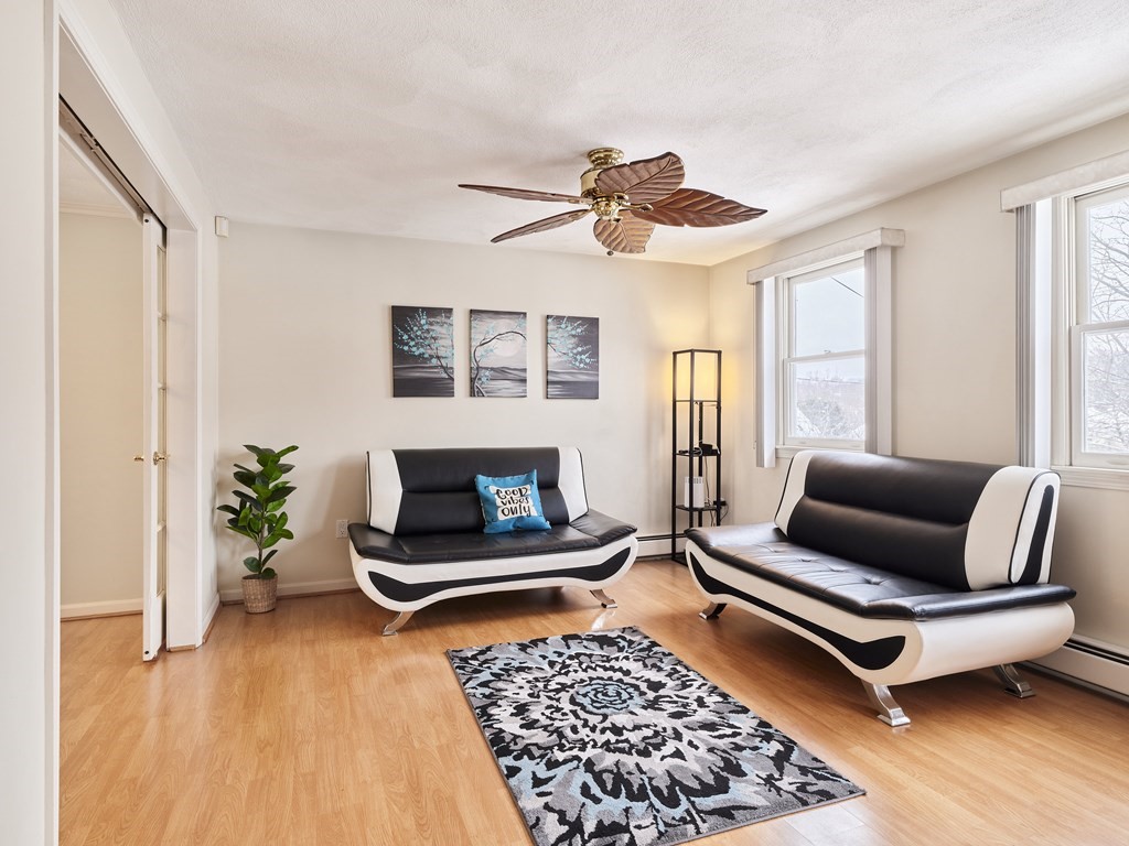 15 Lawrence Rd