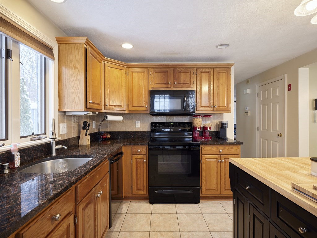 15 Lawrence Rd