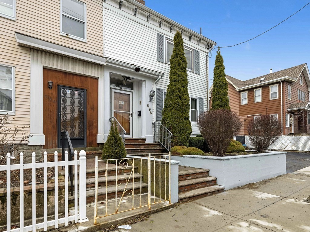 596 Washington Ave