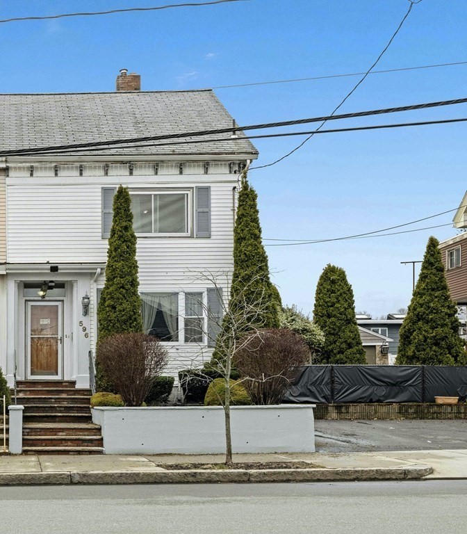 596 Washington Ave