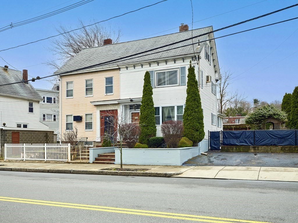596 Washington Ave