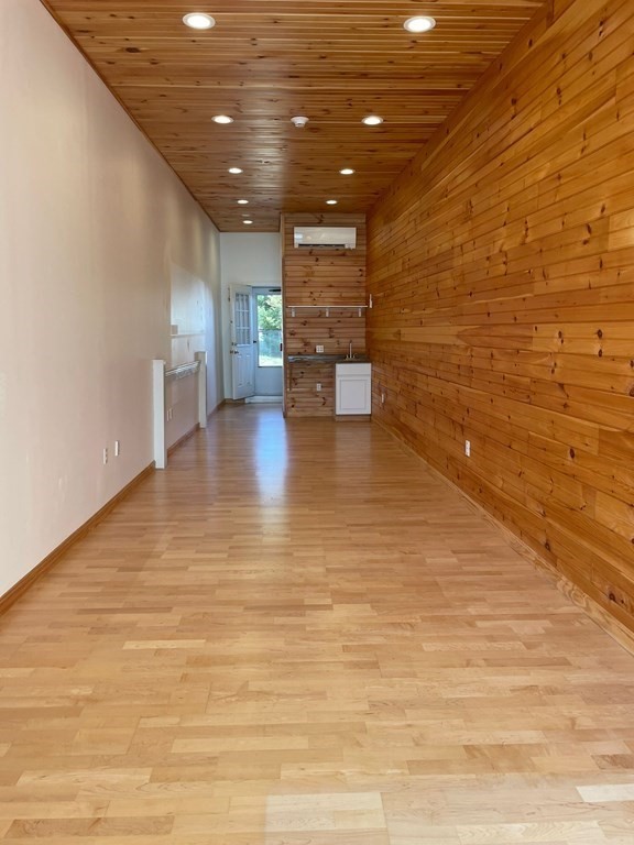17-23 Essex St # 17
