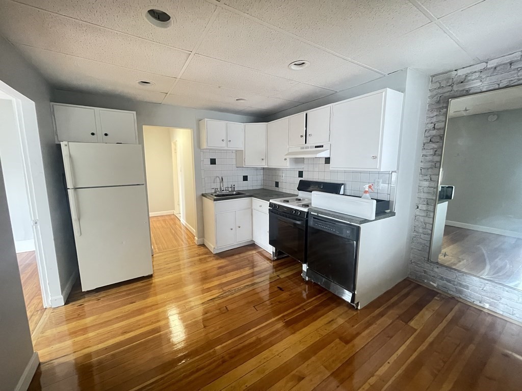 254 Ferry Street # 3