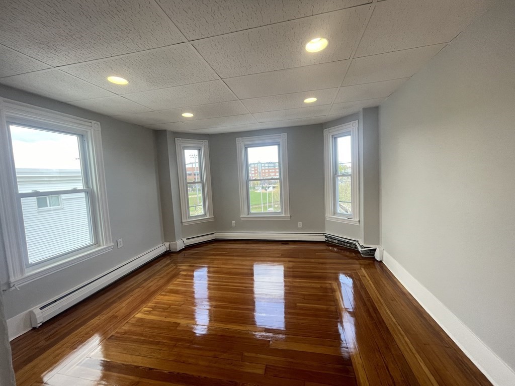 254 Ferry Street # 3