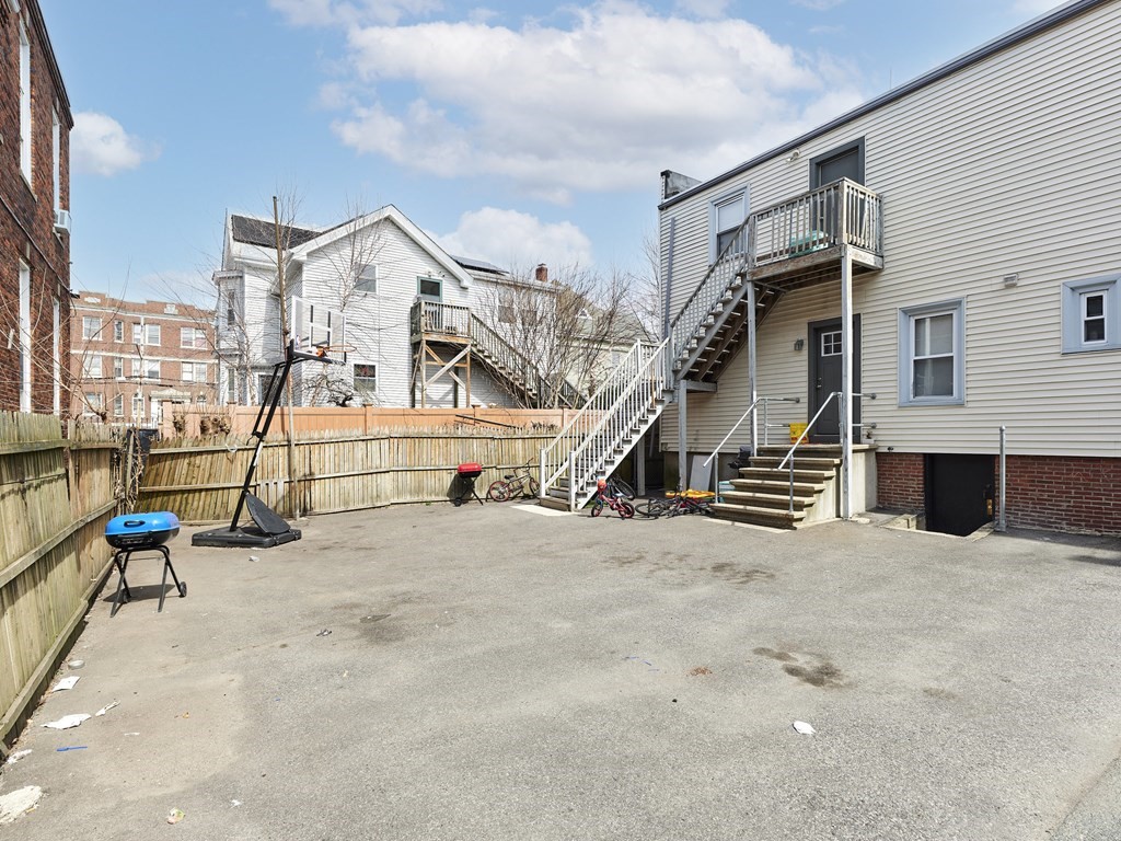 69 Parker St