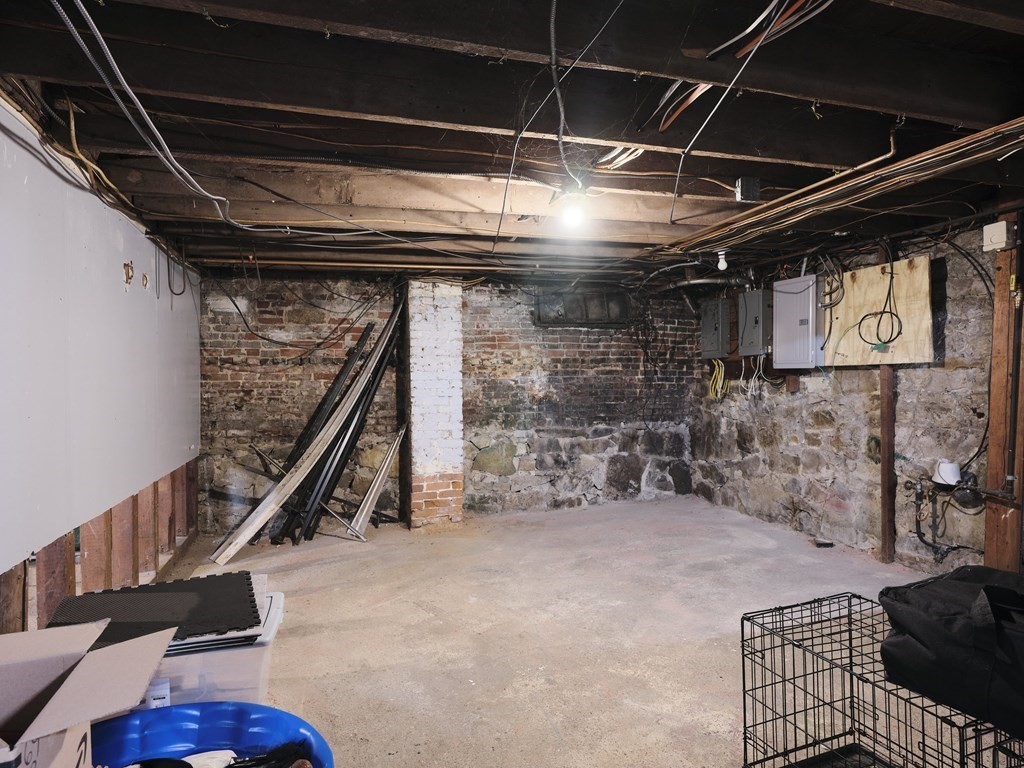 69 Parker St