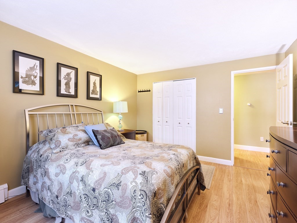 55 Eleanor St # 11