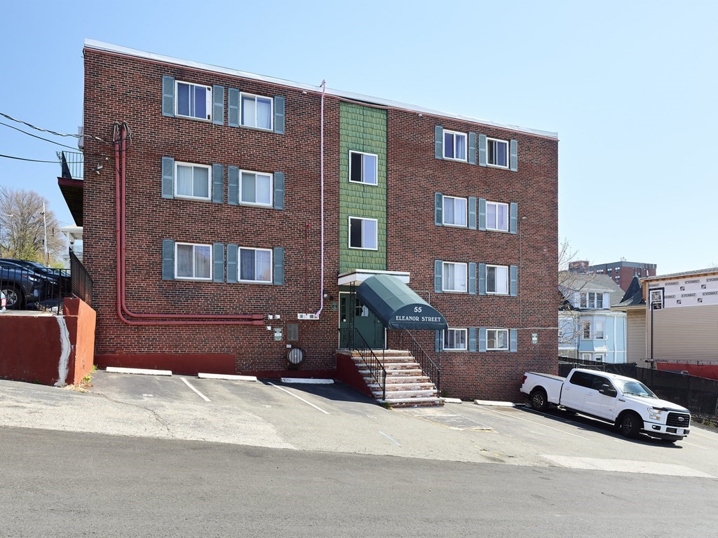 55 Eleanor St # 11