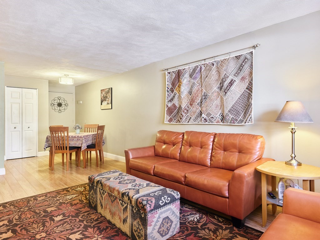 55 Eleanor St # 11