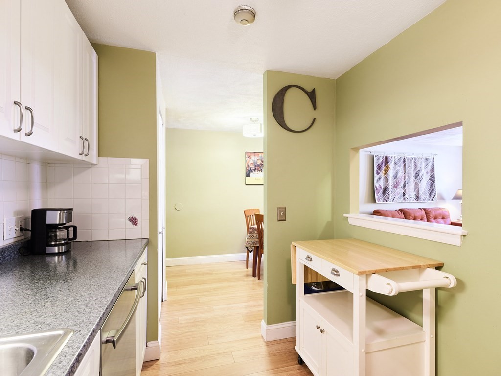 55 Eleanor St # 11
