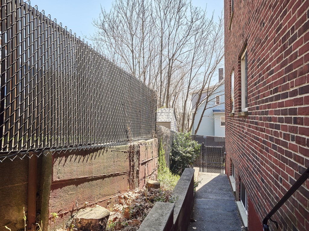 55 Eleanor St # 11