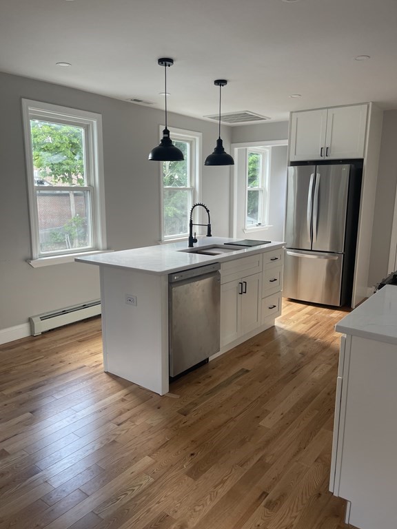 73 Saunders Street # 2