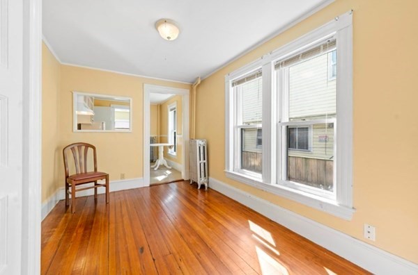 23 Tewksbury St # 1R