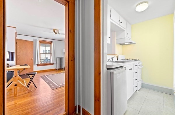 23 Tewksbury St # 1L