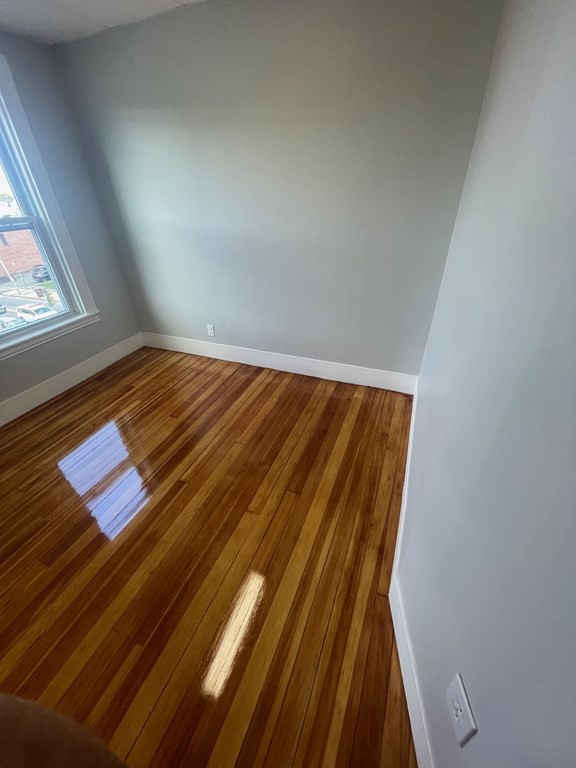 252 Ferry Street # 3