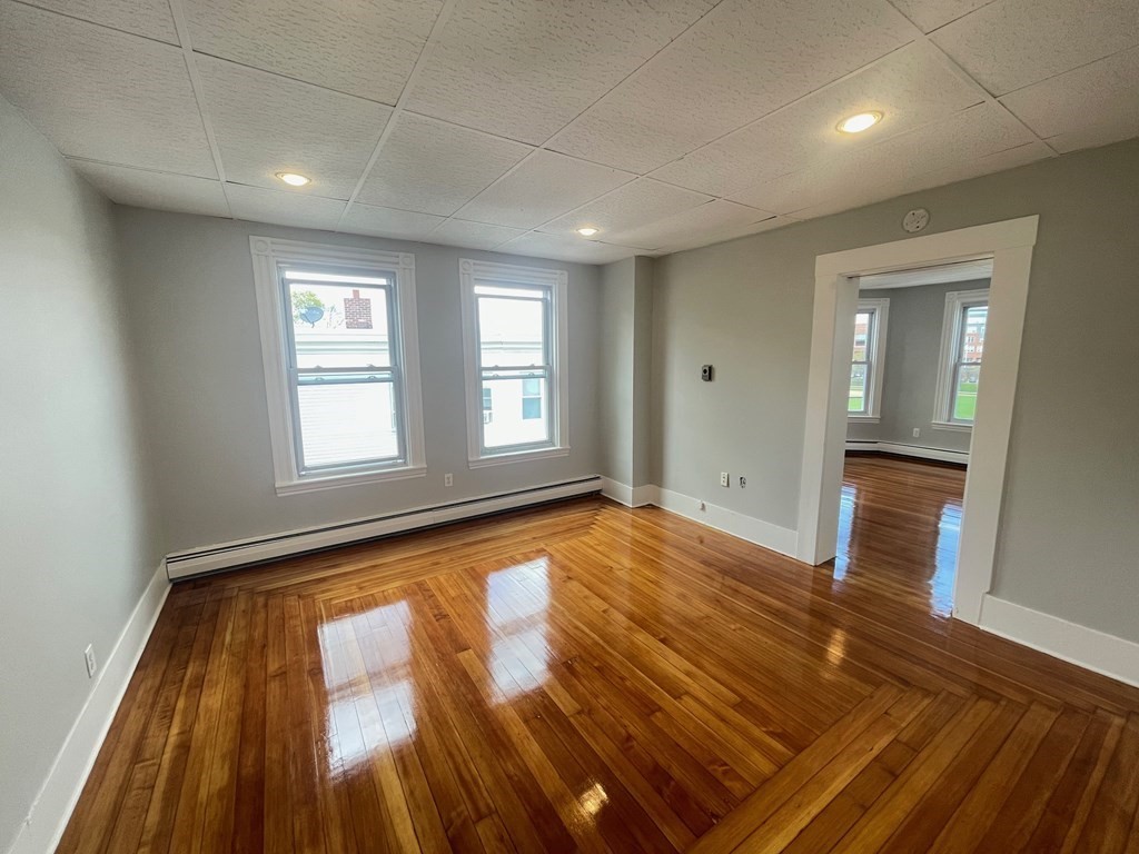 252 Ferry Street # 3