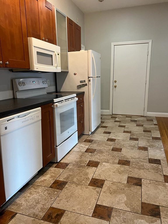 220 Broadway # 18
