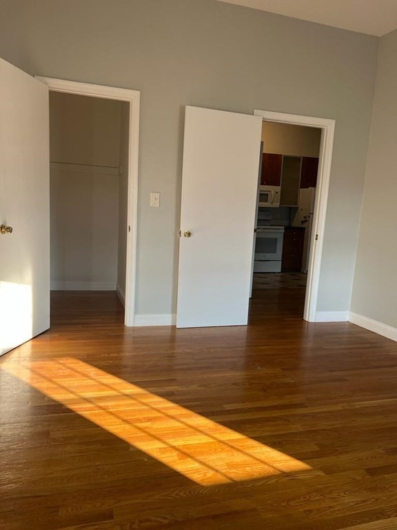 220 Broadway # 18