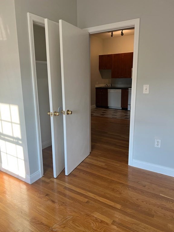 220 Broadway # 18