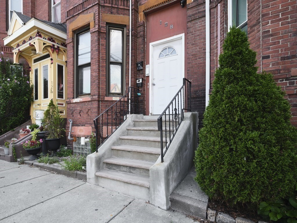 128 Washington Ave