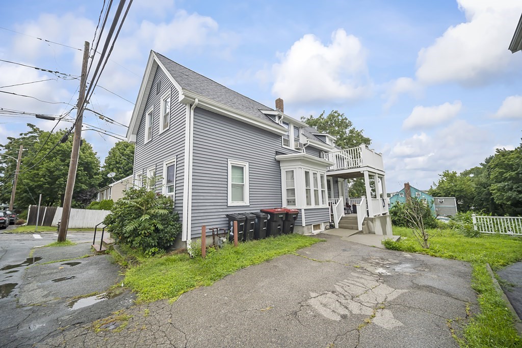 17 Wayland St