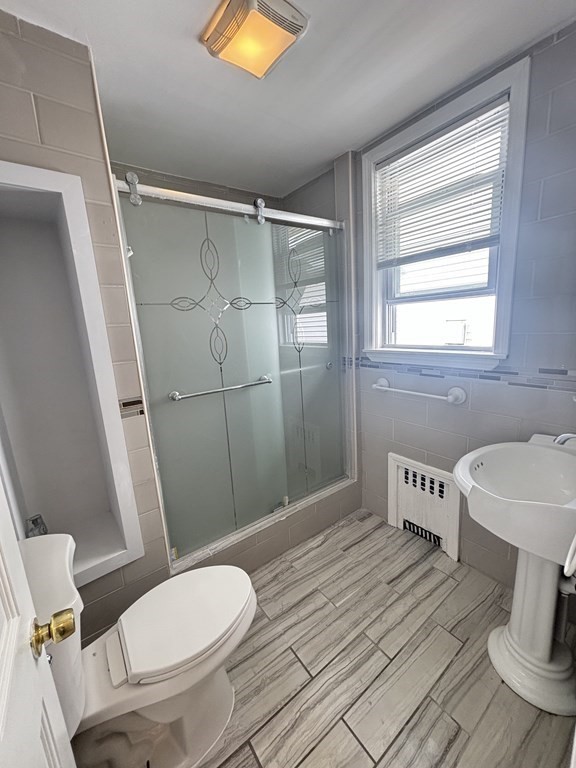 14 Lawrence St # 2