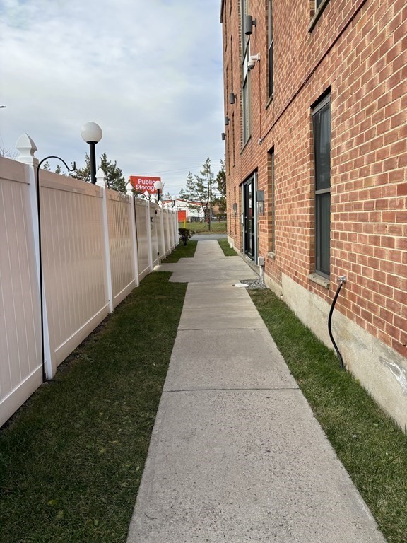 175 Ward St # 32