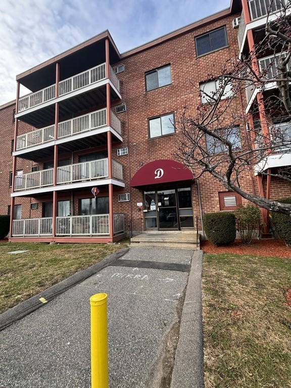 175 Ward St # 32