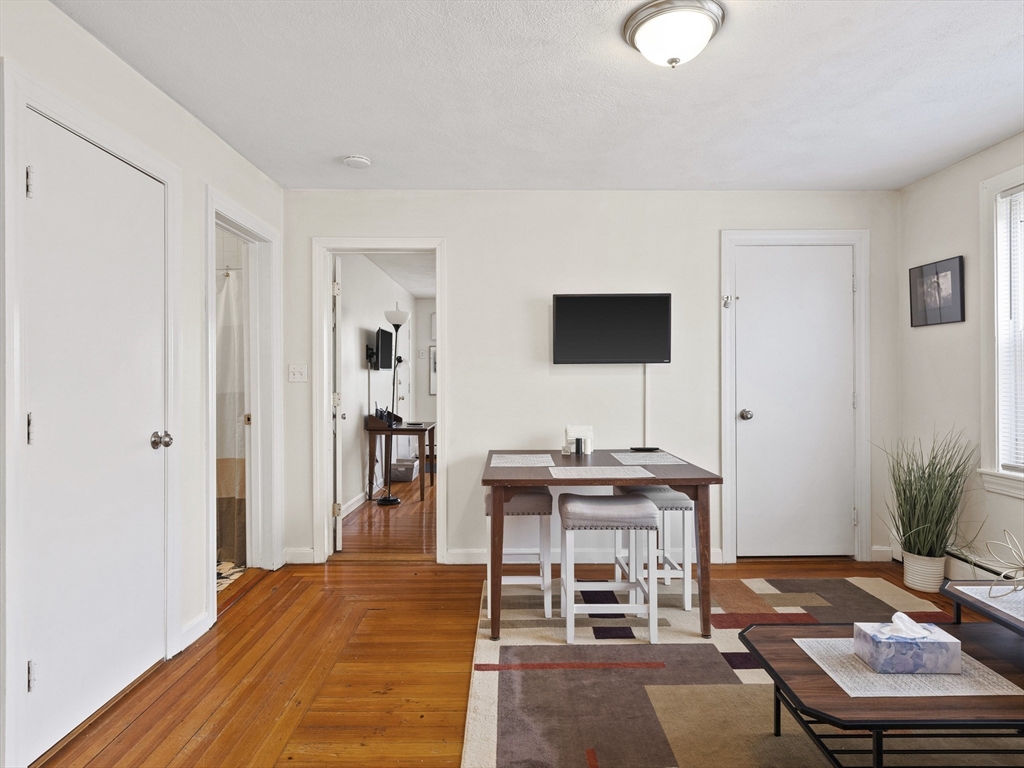 185 Lewis St # 3