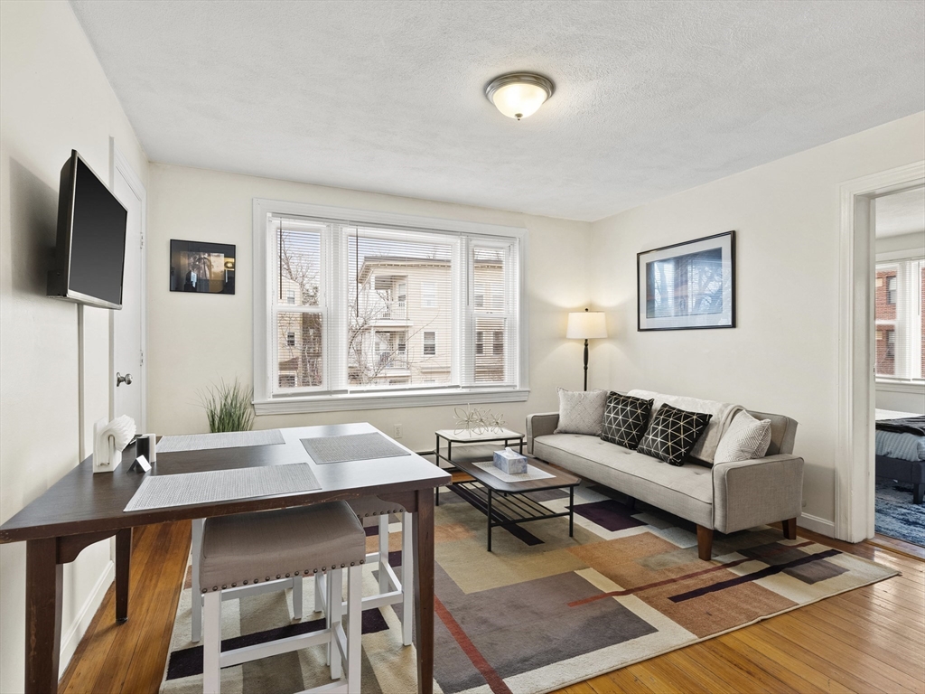 185 Lewis St # 3