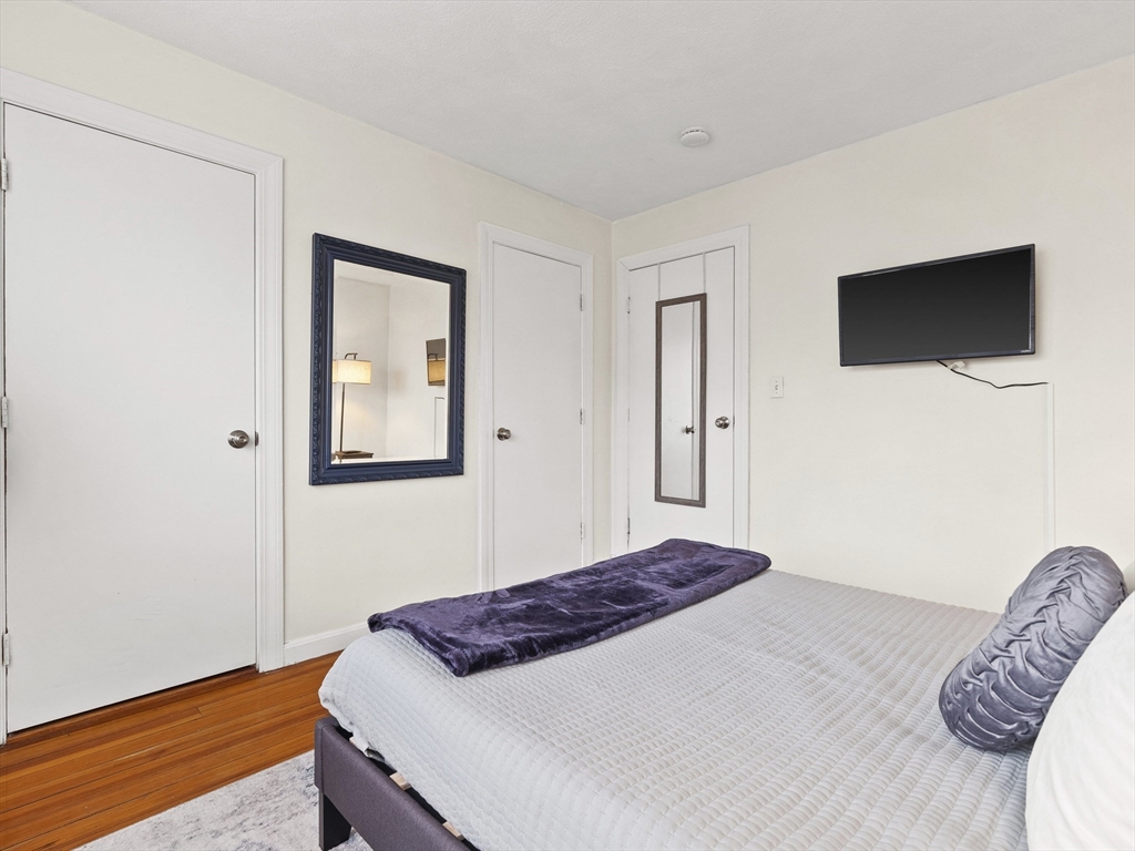 185 Lewis St # 3