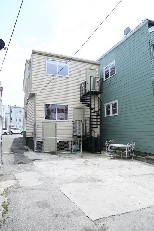 128 Bennington St