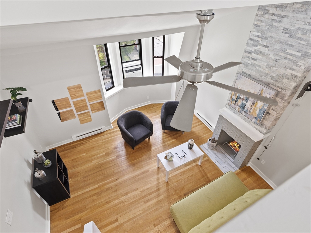 210 Washington Ave # 4