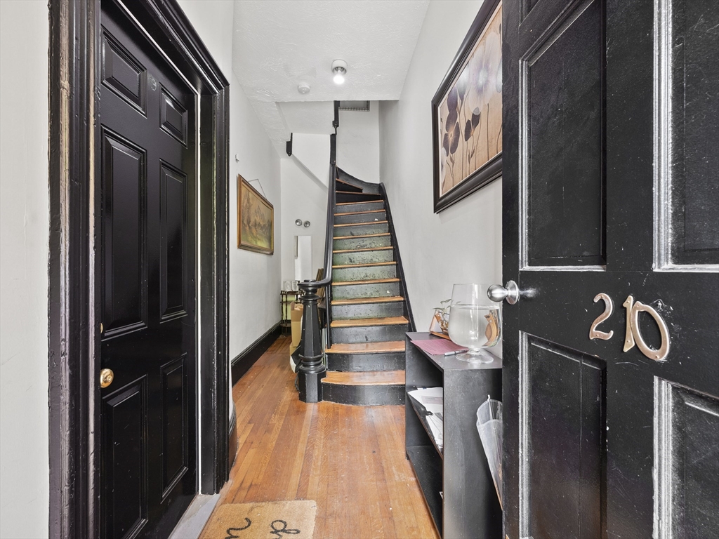 210 Washington Ave # 4
