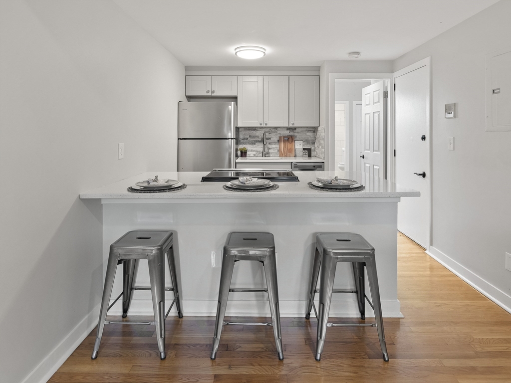 210 Washington Ave # 4