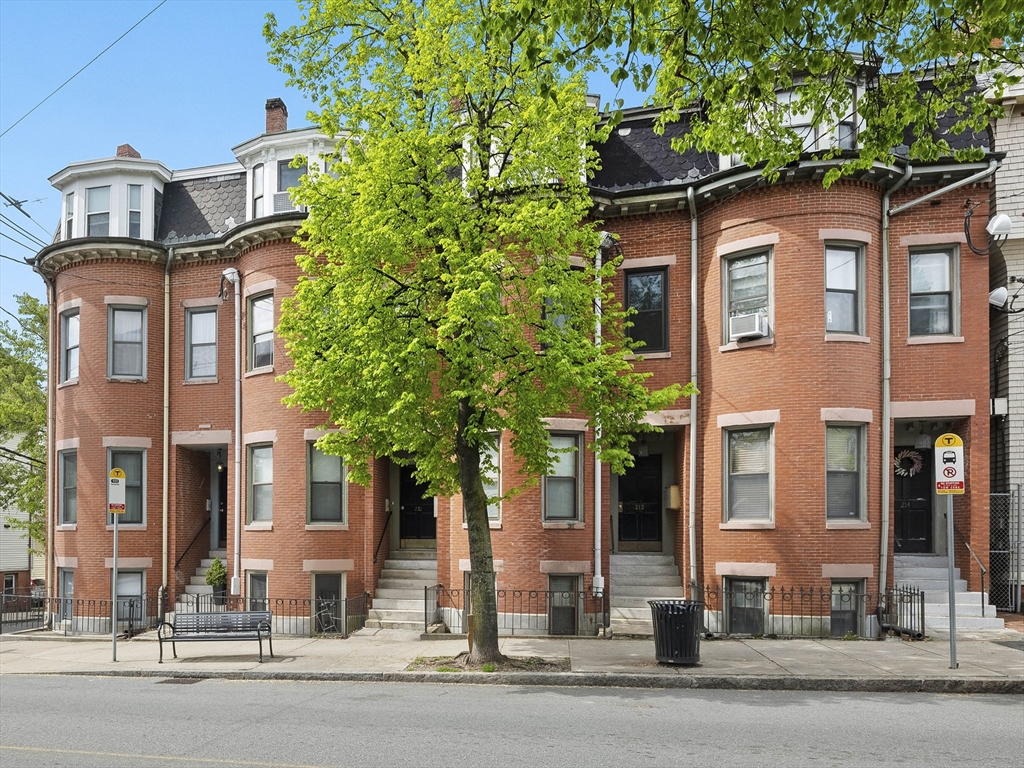 210 Washington Ave # 4