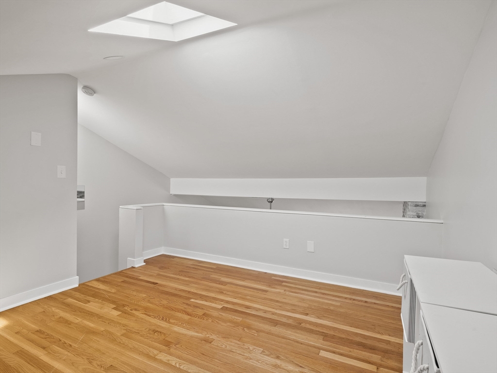210 Washington Ave # 4