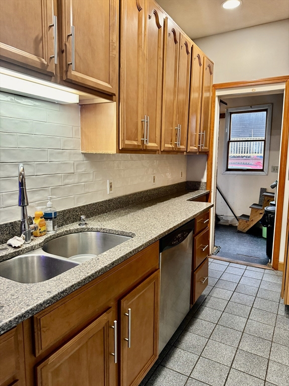 25 Reynolds Avenue # 1
