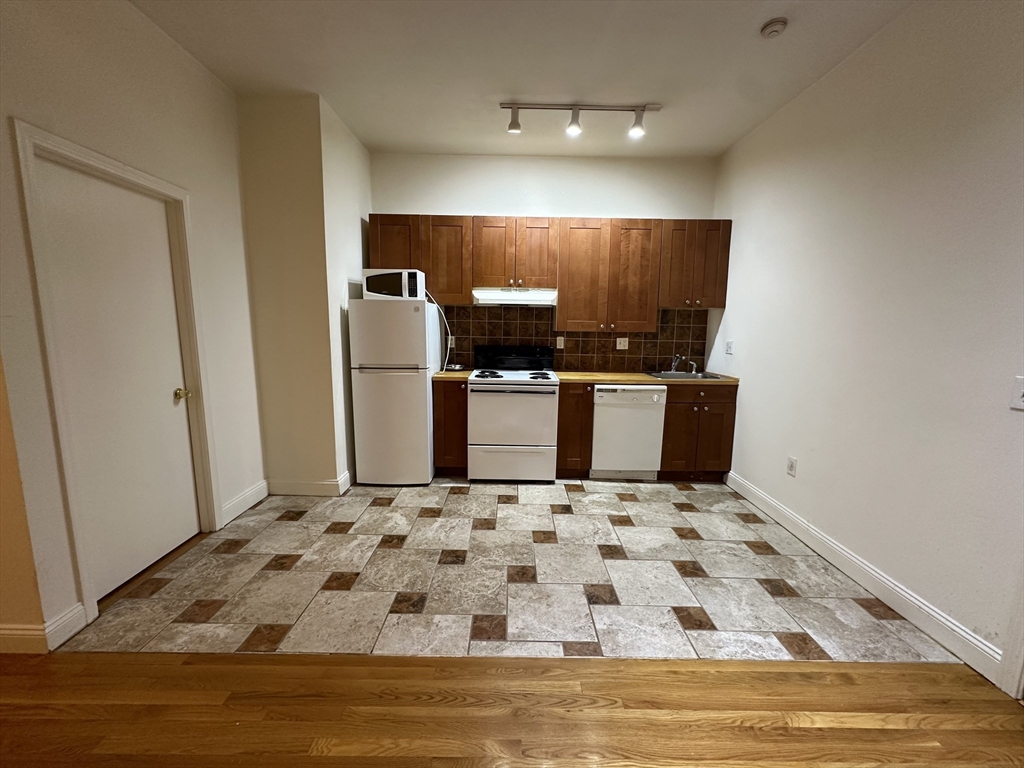 220 Broadway # 7